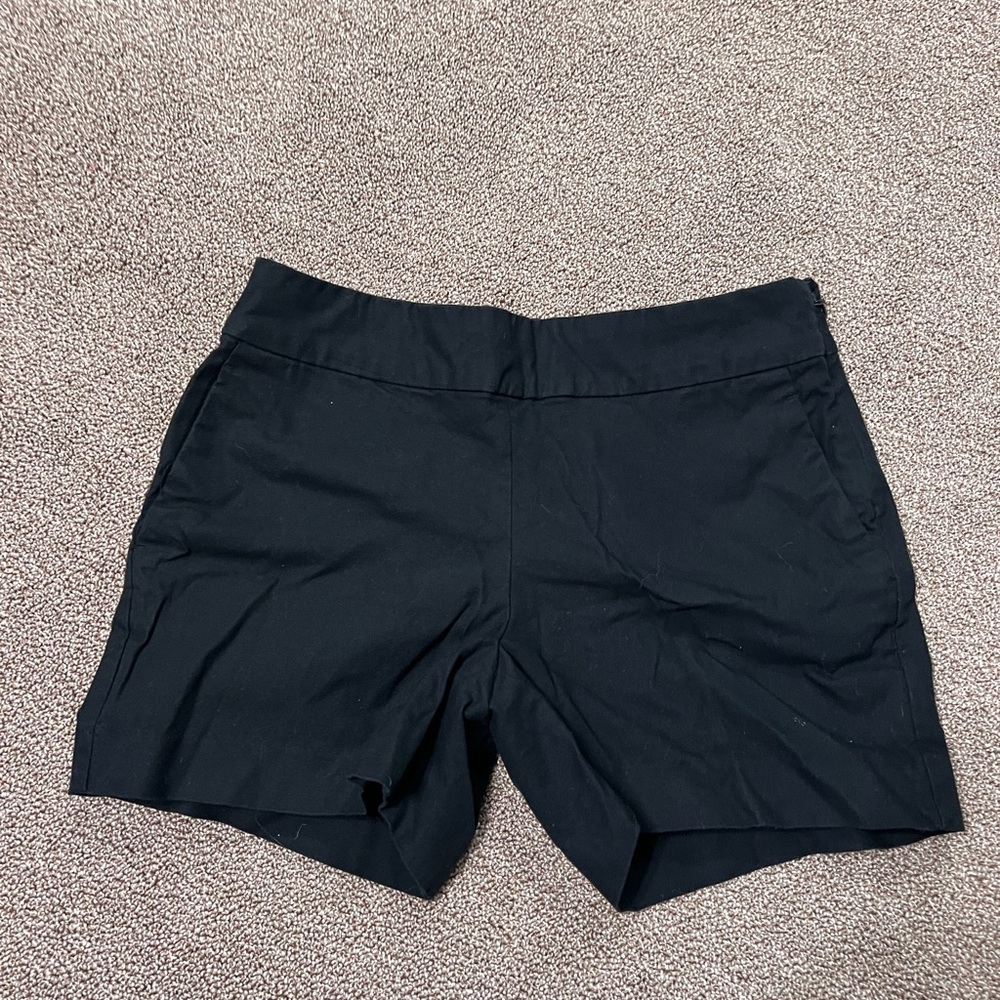 Banana Republic Black Shorts Sleek Design